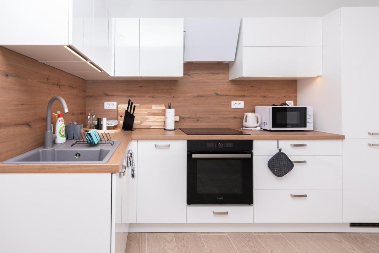 Apartment Emmi Omis Ngoại thất bức ảnh